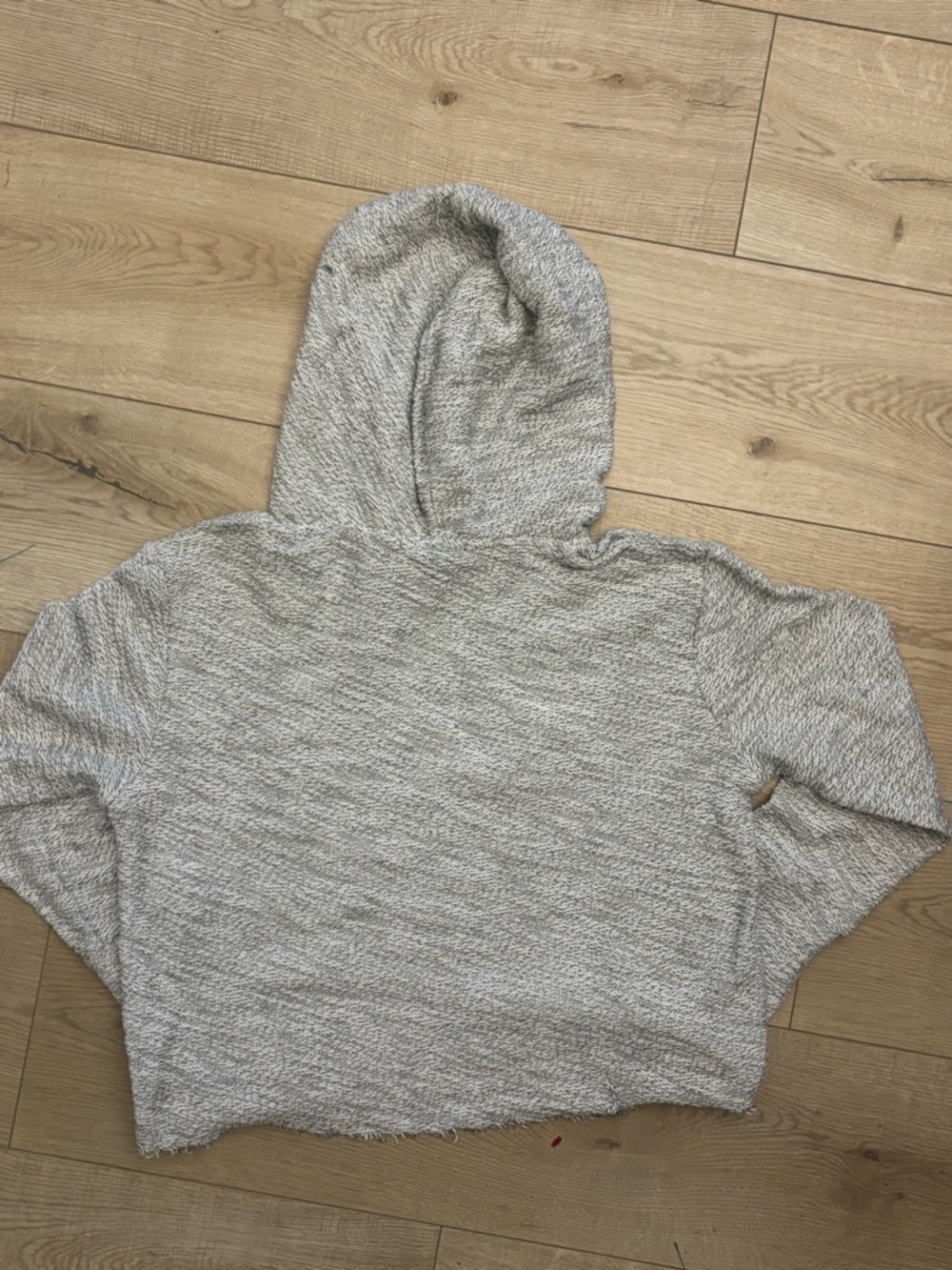 Brandy Melville Heather Gray Knit Cropped Hoodie Cut Off Shirt NWT - Picture 8 of 8